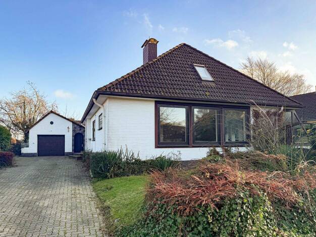 Einfamilienhaus zum Kauf 239.000 € 6 Zimmer 190 m² 690 m² Grundstück Schleswig 24837