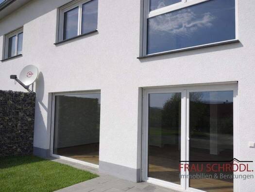 Doppelhaushälfte zur Miete 1.250 € 4,5 Zimmer 114,3 m² frei ab 01.05.2026 Tengen 78250