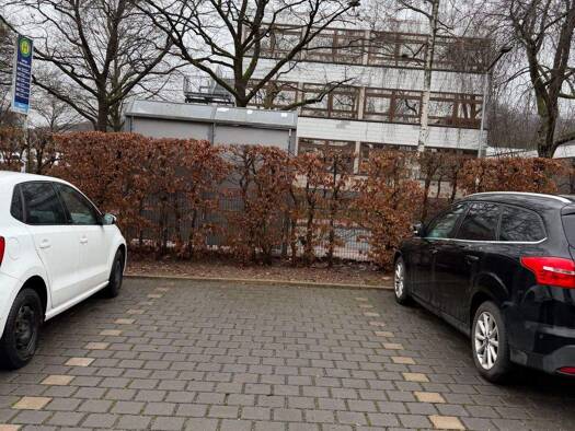 Außenstellplatz zur Miete 50 € Springe 31832