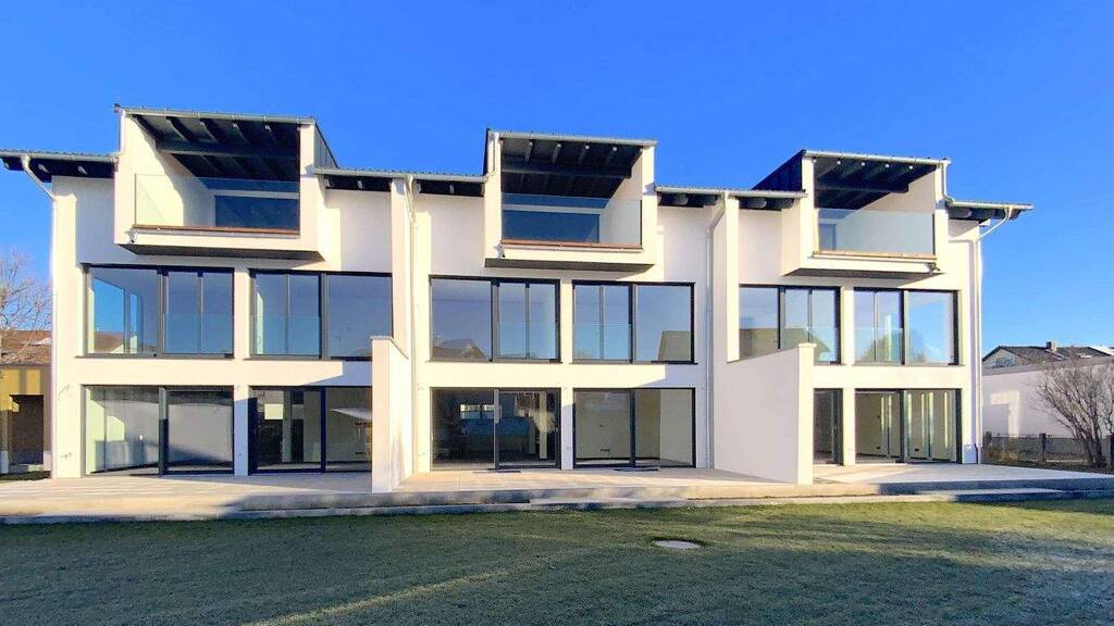 Haus zum Kauf provisionsfrei 1.395.000 € 5 Zimmer 192 m² 326 m² Grundstück Bad Aibling Rosenheim_Kreis 83052