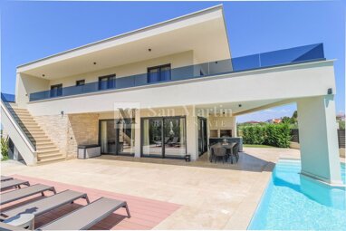 Haus zum Kauf 1.250.000 € 4 Zimmer 222 m² 618 m² Grundstück Porec center 52440