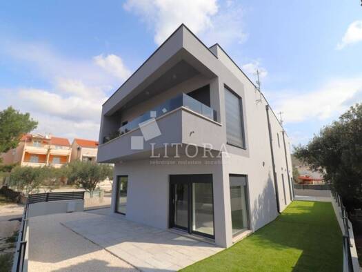 Haus zum Kauf 395.000 € 4 Zimmer 122 m² Zaboric, Sibenik - Okolica Šibenik