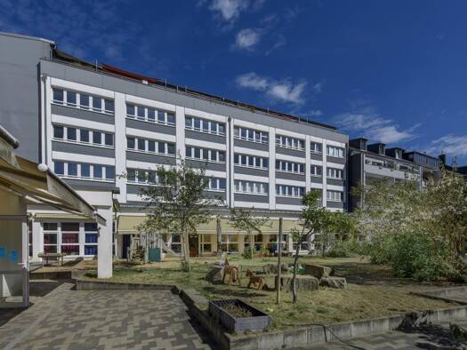 Studio zur Miete 779 € 1 Zimmer 47 m² 1. Geschoss frei ab 01.06.2026 Färberstraße 80 Bilk Düsseldorf 40223