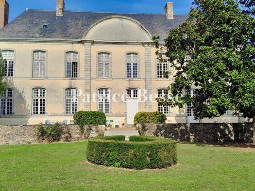 Land-/Forstwirtschaft zum Kauf 795.000 € 250.750 m² Grundstück Craon 53400