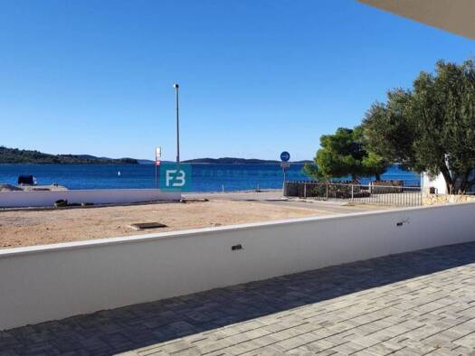 Ladenfläche zum Kauf 370.500 € 3 Zimmer Srima, Vodice Vodice