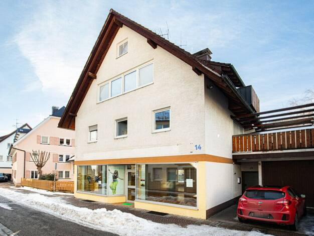 Mehrfamilienhaus zum Kauf als Kapitalanlage geeignet 399.000 € 8 Zimmer 238 m² 149 m² Grundstück Neustadt Titisee-Neustadt 79822