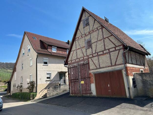Einfamilienhaus zum Kauf 590.000 € 7 Zimmer 90 m² 944 m² Grundstück frei ab sofort Strümpfelbach Weinstadt 71384