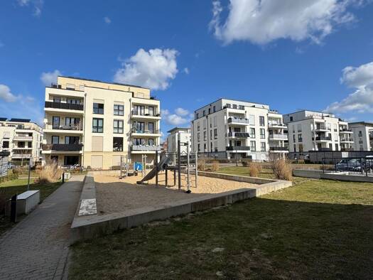Wohnung zur Miete 1.053 € 3 Zimmer 84,2 m² 1. Geschoss Nauen Nauen 14641