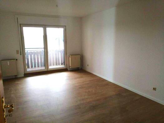 Wohnung zur Miete 400 € 3 Zimmer 72,7 m² frei ab sofort Neuhaus-Schierschnitz 96524