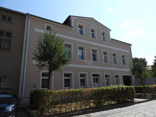 Wohnung zur Miete 330 € 2 Zimmer 55 m² frei ab 01.05.2026 Schulstr. 1 Altentreptow 17087