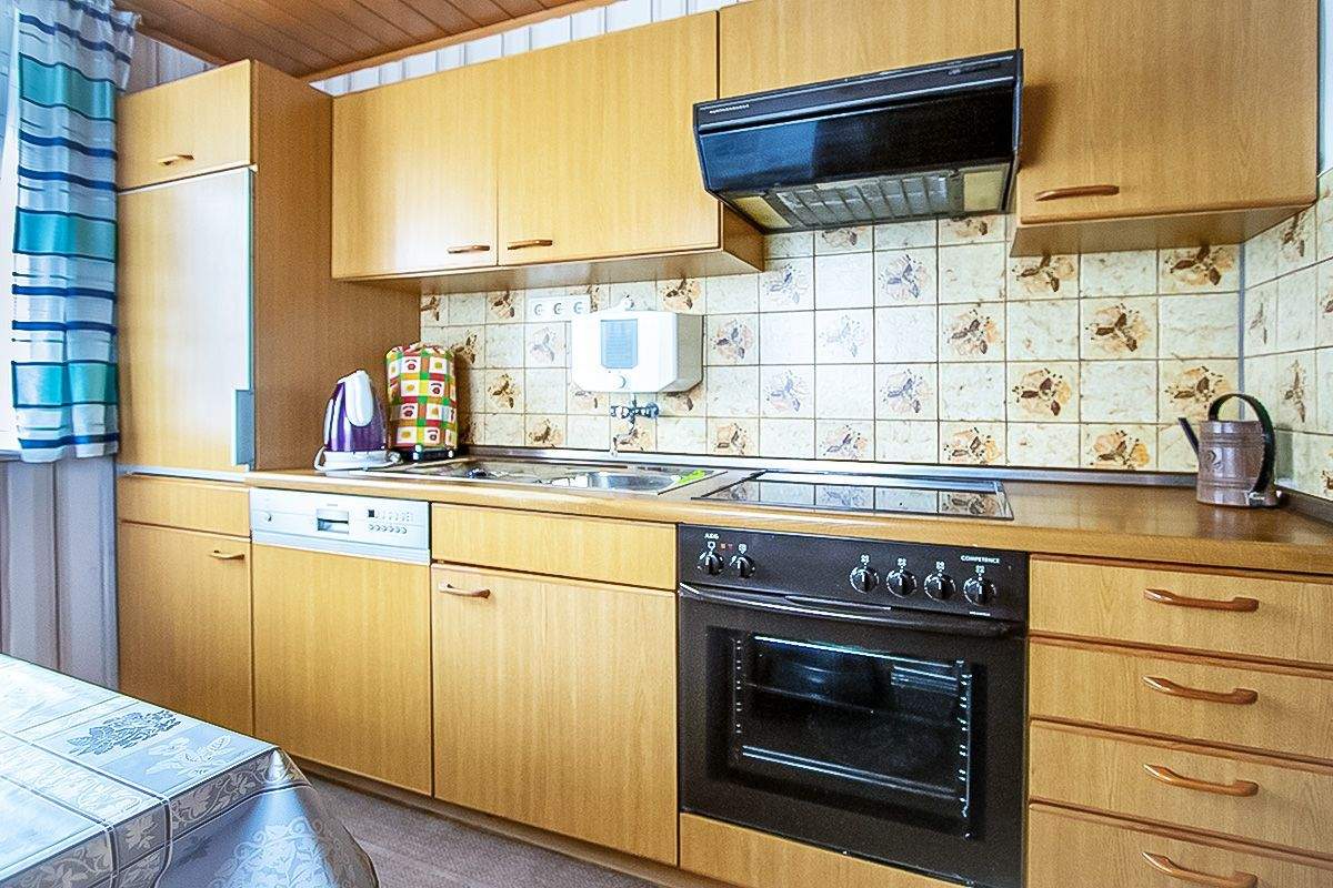 Immobilie in Ingoldingen - Natur pur mit herrlichen Aussichten, Familienglück zum fairen Preis - einziehen und genießen - Bild 2