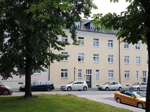 Mehrfamilienhaus zum Kauf provisionsfrei als Kapitalanlage geeignet 499.999 € 18 Zimmer 419,9 m² 1.790 m² Grundstück Fröbelstraße 3 Gablenz Gablenz 09126