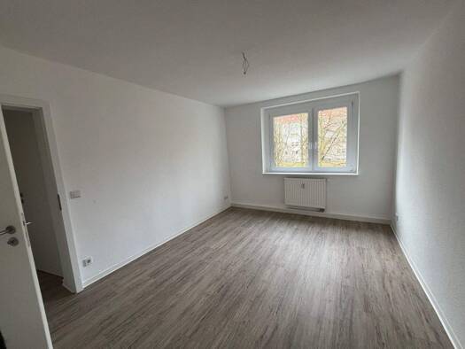 Wohnung zur Miete 315 € 2 Zimmer 46 m² 2. Geschoss frei ab sofort Dr. Wilhelm Külz Str. 15-27 Marienthal Zwickau 08060