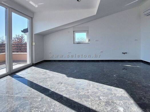 Wohnung zum Kauf - Erstbezug 340.000 € 4 Zimmer 110 m² Geschoss 2/2 Obala maršala Tita 1 Poreč 52440