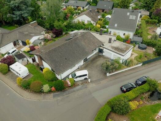 Einfamilienhaus zum Kauf 875.000 € 8 Zimmer 360,5 m² 1.152 m² Grundstück Glöbusch Odenthal 51519