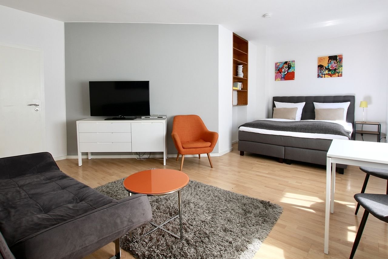 Wohnung zur Miete Wohnen auf Zeit 2.180 € 1 Zimmer 36 m²<br/>Wohnfläche 19.12.2024<br/>Verfügbarkeit Neustadt - Nord Köln 50672