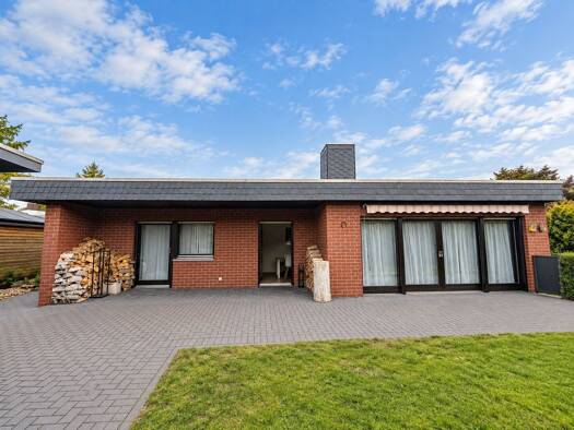 Bungalow zum Kauf 649.000 € 3 Zimmer 106 m² 800 m² Grundstück Kaltenkirchen 24568