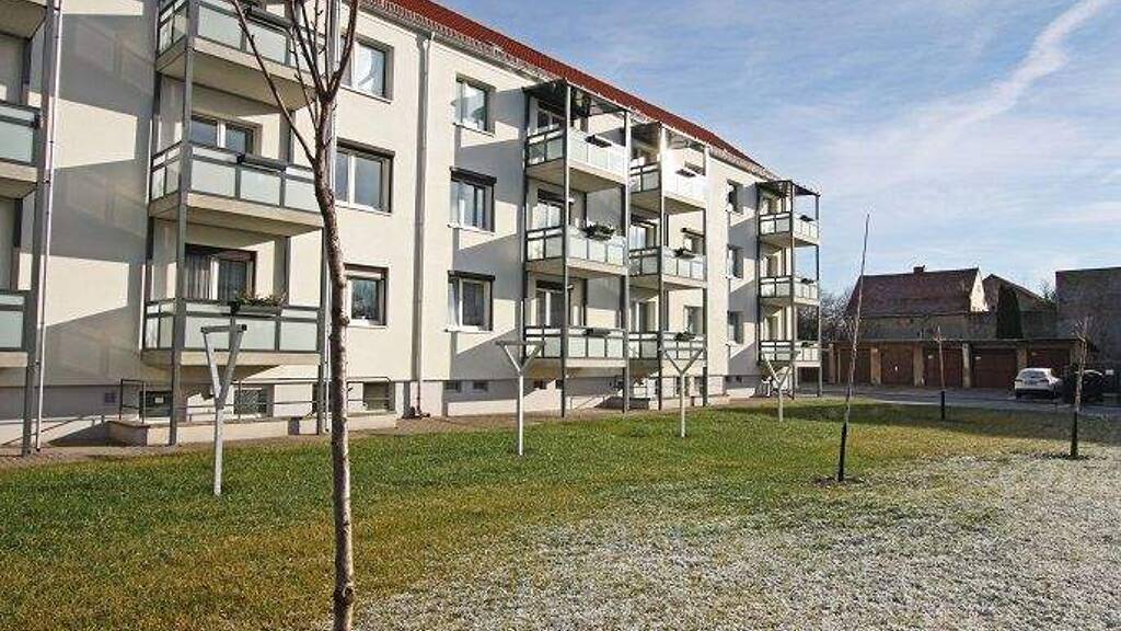 Wohnung zur Miete 375 € 3 Zimmer 60,4 m² 1. Geschoss frei ab 01.03.2026 Friedrichstraße 61 Oschersleben 39387