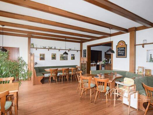 Haus zum Kauf 15 Zimmer 202,3 m² 1.456 m² Grundstück Vetschau 03226