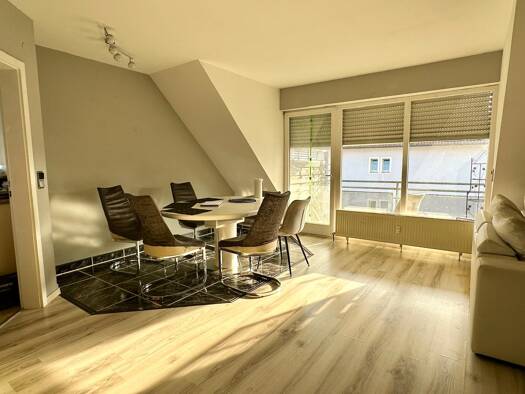 Wohnung zum Kauf provisionsfrei 275.000 € 3 Zimmer 96 m² 2. Geschoss Hauptstraße 35 a Ezelsdorf Burgthann 90559
