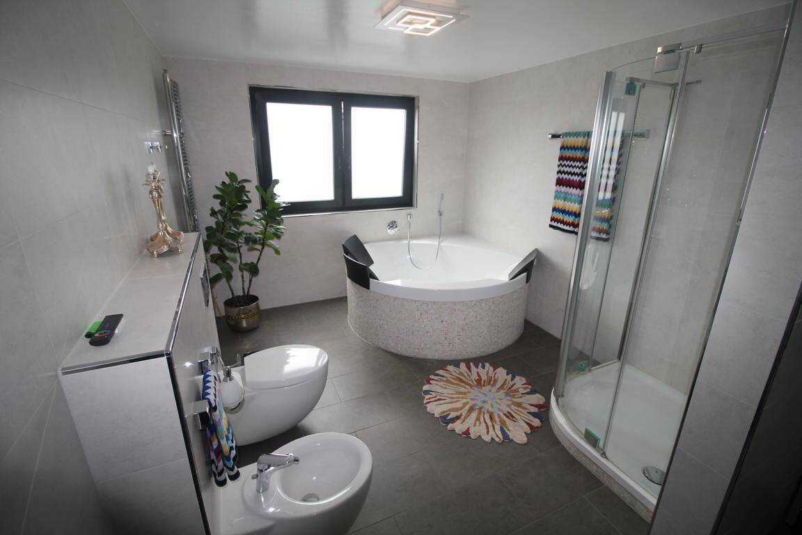 Property thumbnail 11