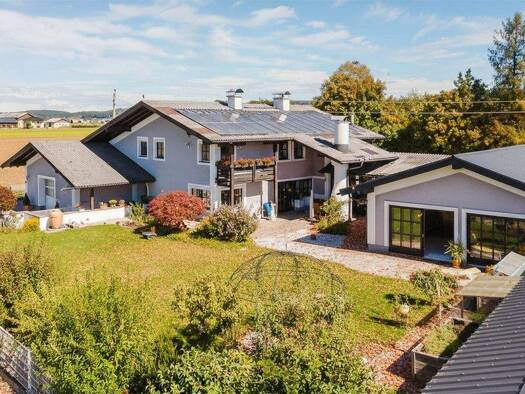 Einfamilienhaus zum Kauf 890.000 € 10 Zimmer 280,8 m² 1.706 m² Grundstück Mattighofen 5230