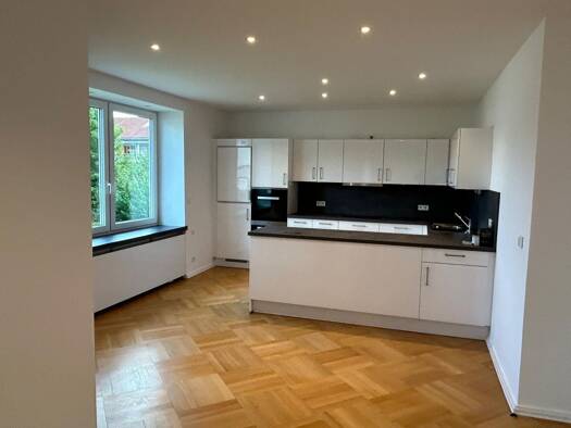 Penthouse zur Miete 1.000 € 6 Zimmer 154 m² frei ab sofort Philipp-Adam-Ulrich-Straße Lauda Lauda-Königshofen 97922