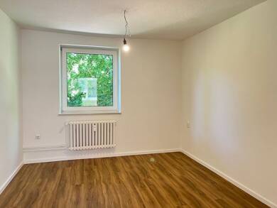Wohnung zur Miete 469 € 2 Zimmer 45 m² EG frei ab 01.07.2025 Woermannstraße 21 Neumühlen - Dietrichsdorf Bezirk 2 Kiel 24149