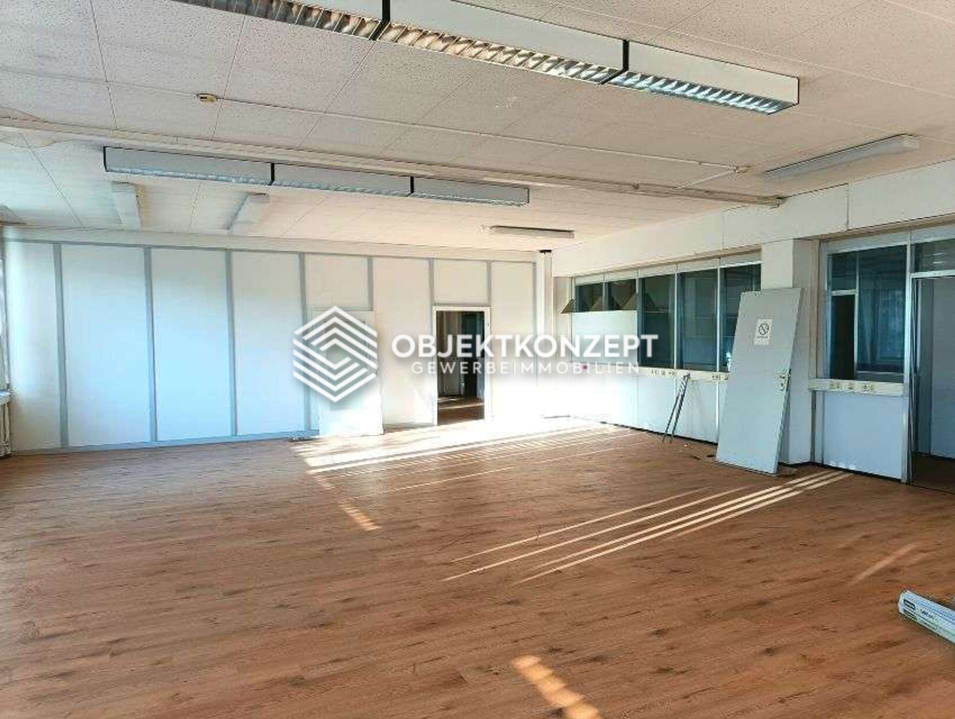 Büro-/Praxisfläche zur Miete 150 m²<br/>Bürofläche ab 150 m²<br/>Teilbarkeit Goldenbühl Villingen-Schwenningen 78048