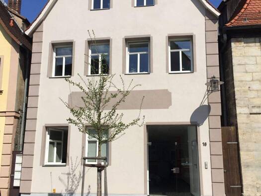 Mehrfamilienhaus zum Kauf als Kapitalanlage geeignet 985.000 € 484 m² 304 m² Grundstück Forchheim 91301