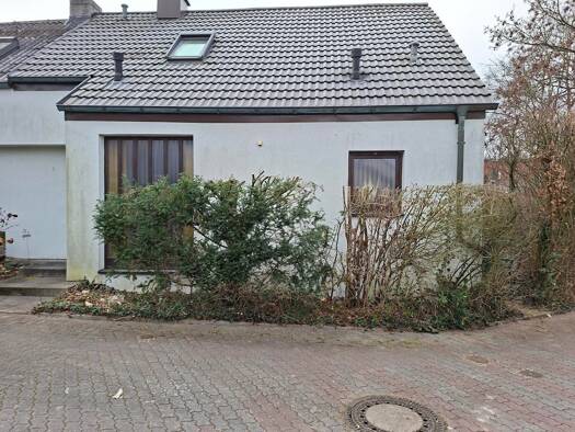 Reihenhaus zum Kauf provisionsfrei 350.000 € 4 Zimmer 117 m² 330 m² Grundstück Bonhoefferweg 2 Bruck Erlangen 91058