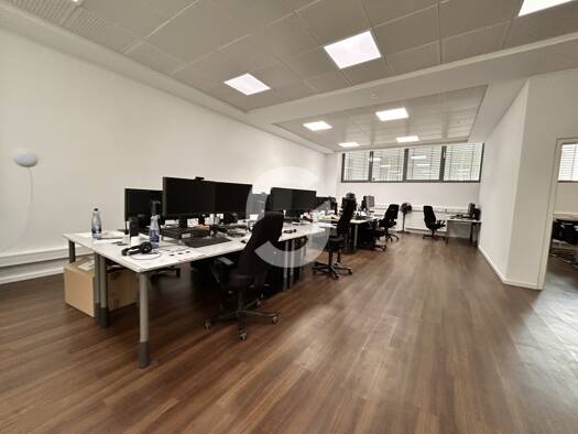 Büro zur Miete provisionsfrei 17 € 160 m² Bürofläche teilbar ab 160 m² West West 70178