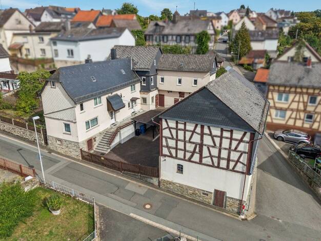 Einfamilienhaus zum Kauf 179.000 € 5 Zimmer 129 m² 920 m² Grundstück Kirschhofen Weilburg 35781