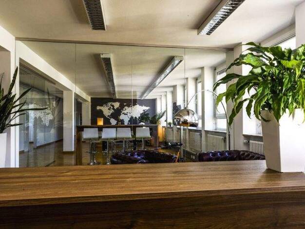 Bürofläche zur Miete provisionsfrei 4.300 € 350 m² Bürofläche Senefelderstraße West Stuttgart 70176