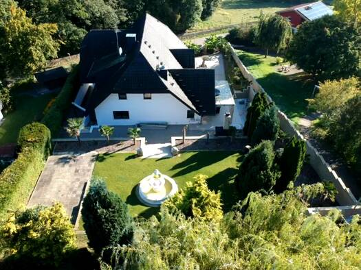 Mehrfamilienhaus zum Kauf 1.190.000 € 14 Zimmer 572 m² 1.601 m² Grundstück Menzingen Kraichtal 76703