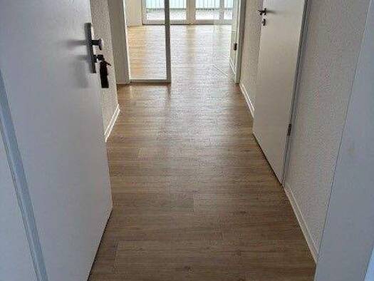 Wohnung zur Miete 694 € 2 Zimmer 51,8 m² 1. Geschoss Nibelungenstraße 35 Mauenheim Köln 50739