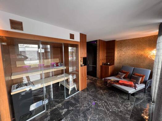 Penthouse zum Kauf provisionsfrei 5 Zimmer 333 m² Leutzsch Leipzig 04179