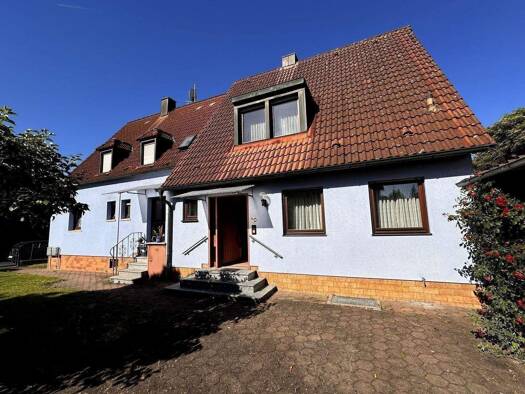 Einfamilienhaus zum Kauf 479.000 € 8 Zimmer 189 m² 421 m² Grundstück frei ab sofort Waldbüttelbrunn Waldbüttelbrunn 97297
