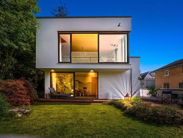 Villa zum Kauf provisionsfrei 2.700.000 € 7 Zimmer 239 m² 435 m² Grundstück Starnberg Starnberg 82319