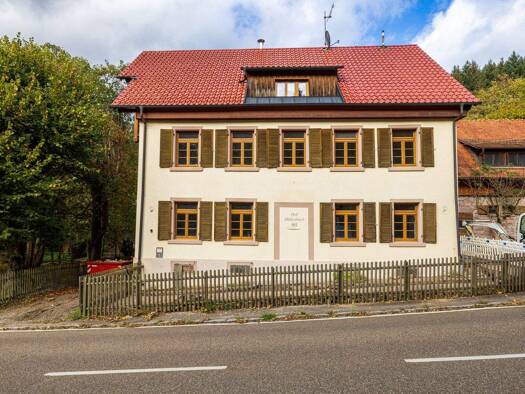Einfamilienhaus zum Kauf 1.190.000 € 12 Zimmer 600 m² 12.000 m² Grundstück Müllenbach Baden-Baden 76534