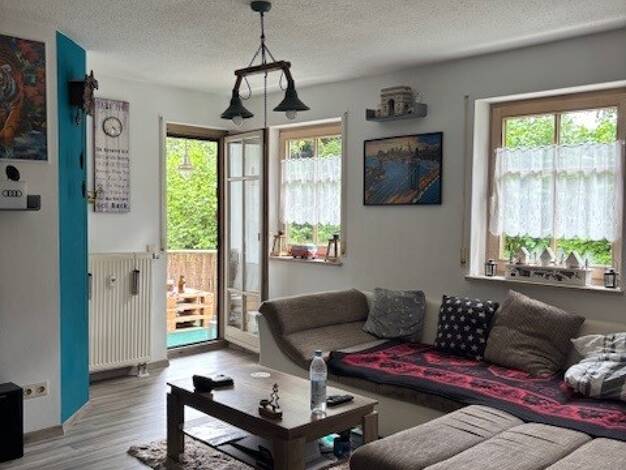 Wohnung zum Kauf 169.000 € 2 Zimmer 49 m² 1. Geschoss Traunreut Traunreut 83301