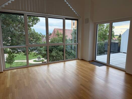 Wohnung zur Miete 640 € 2 Zimmer 57 m² 2. Geschoss frei ab sofort Ingolstadter Straße 3C Giebelstadt 97232