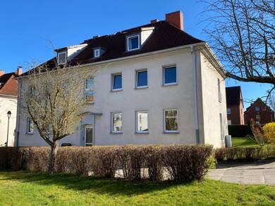 Wohnung zum Kauf 120.000 € 3 Zimmer 63,6 m² 1. Geschoss frei ab sofort Ribnitz Ribnitz-Damgarten 18311