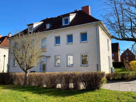 Wohnung zum Kauf 120.000 € 3 Zimmer 63,6 m² 1. Geschoss frei ab sofort Ribnitz Ribnitz-Damgarten 18311