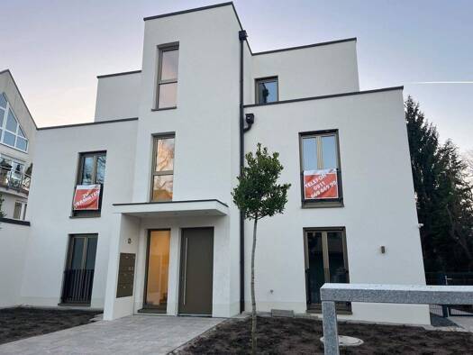 Terrassenwohnung zur Miete 1.700 € 3 Zimmer 85 m² frei ab sofort Spitalhof Nürnberg 90491