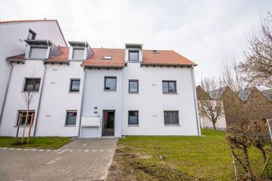 Wohnung zur Miete - Neubau 850 € 2,5 Zimmer 75 m² Dachgeschoss frei ab 01.06.2025 Parsberg Parsberg 92331