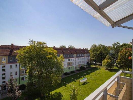 Wohnung zur Miete 282 € 2 Zimmer 47 m² 3. Geschoss frei ab sofort Albert-Schweitzer-Straße 1 Altendorf Chemnitz 09116