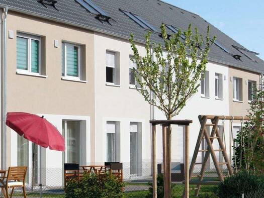 Reihenmittelhaus zum Kauf - Erstbezug provisionsfrei 530.000 € 4 Zimmer 109 m² 114 m² Grundstück Am Bruckweg Kornburg Nürnberg 90455