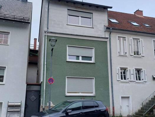 Haus zum Kauf 129.000 € 6 Zimmer 145 m² 155 m² Grundstück St. Ingbert Sankt Ingbert 66386