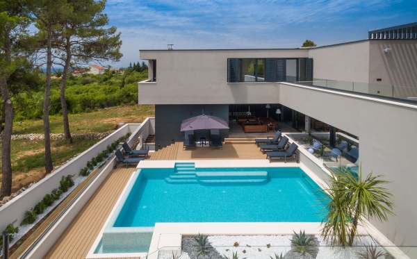 Villa zum Kauf 2.800.000 € 6 Zimmer 453 m²<br/>Wohnfläche 1.209 m²<br/>Grundstück Zadar 23000